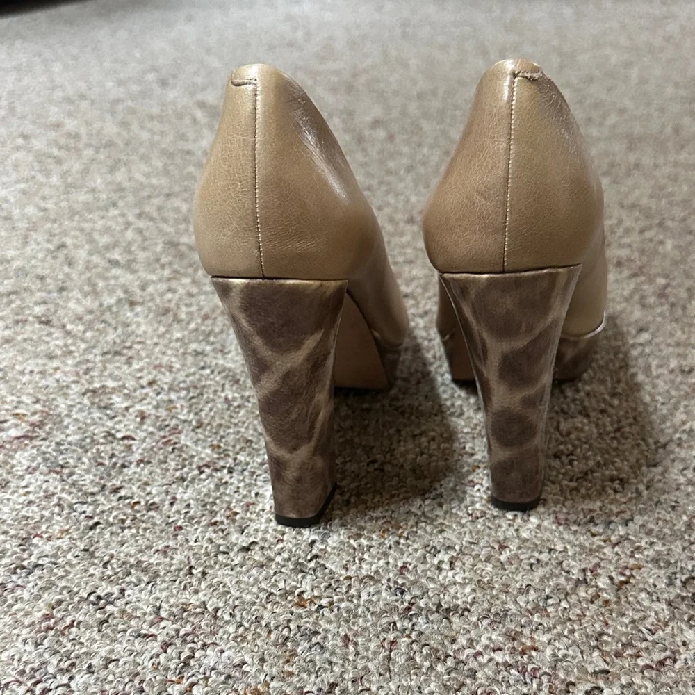 Vince Camuto Tan Peep-Toe Block Heels - Picture 5 of 8
